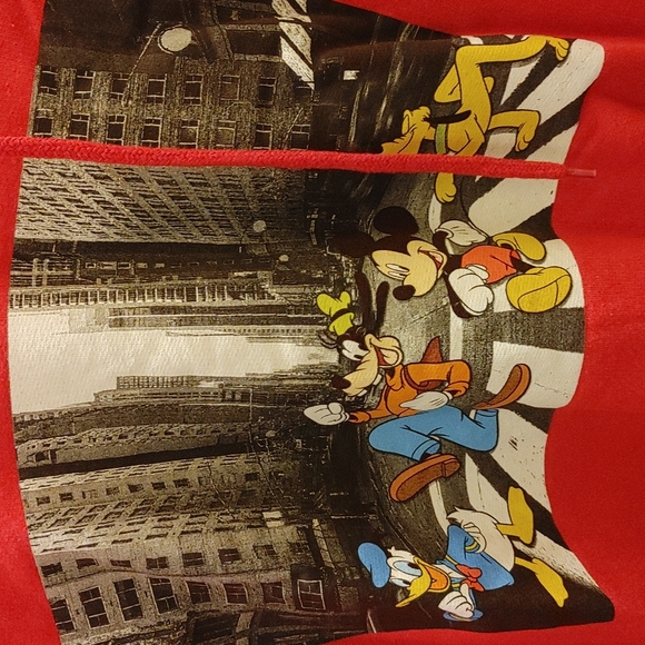 Mickey and Friends hoodie - Picture 2 of 4